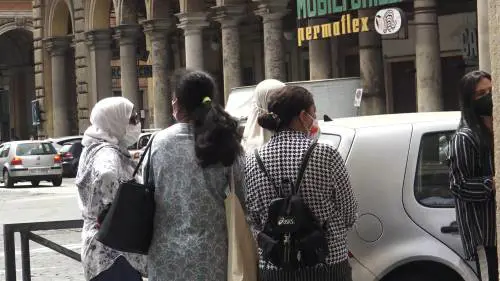 "L'82% delle misure di sostegno al reddito agli stranieri". Sardone inchioda il Pd a Milano
