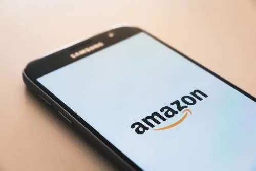 Omosessuali, Amazon si sottomette alla "sharia"