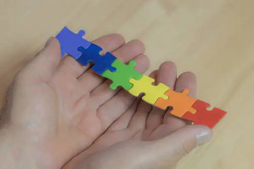 Coppie gay, no del prefetto a registrare figli arcobaleno