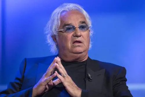 Così Briatore asfalta il reddito grillino