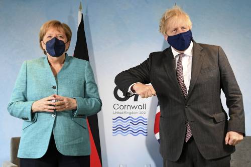 Battaglia per la finale degli Europei: così l'Ue vuol punire Londra
