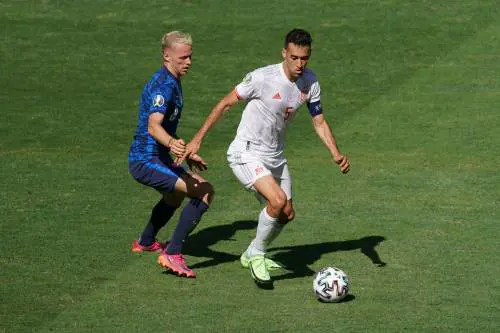 Busquets ridà colore alla Roja sbiadita