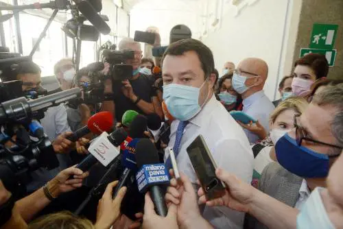 Il piano della Lega per guidare la Ue insieme al Ppe. Ed è boom di firme sul nodo giustizia