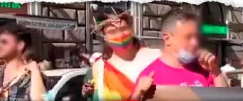 L'ira della Meloni: "Guardate questo cristo Lgbt..."