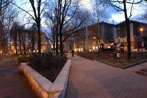 Piazza Prealpi, via al restyling del mercato con le mostre e gli eventi tra le bancarelle
