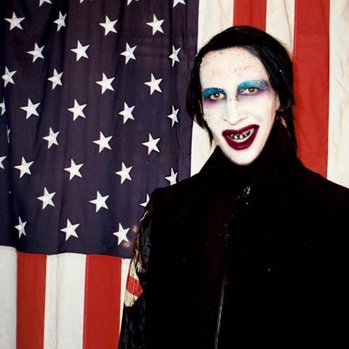 Marilyn Manson arrestato a Los Angeles: si è consegnato alla polizia
