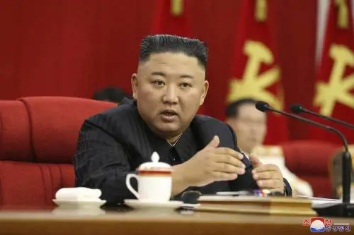 La visita all’unità corazzata e lo strano messaggio di Kim: il segnale agli Usa