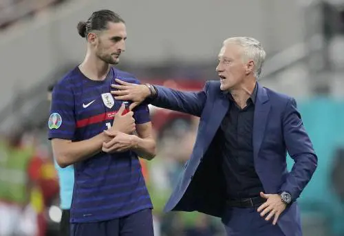 Volano urla e insulti in tribuna: il retroscena sulla Francia