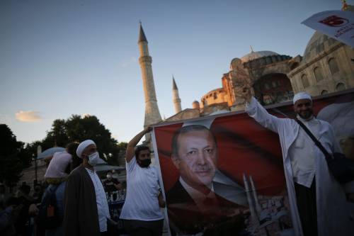 La strategia di Erdogan per infiltrarsi in Europa
