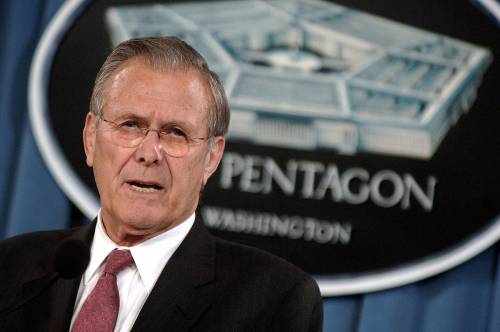 Falco o stratega geniale? Chi era davvero Donald Rumsfeld
