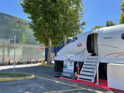 Il mock up del nuovo Falcon 6X esposto a Milano Linate Prime