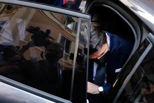 Il voto che può far saltare i 5Stelle: sfida totale a Grillo