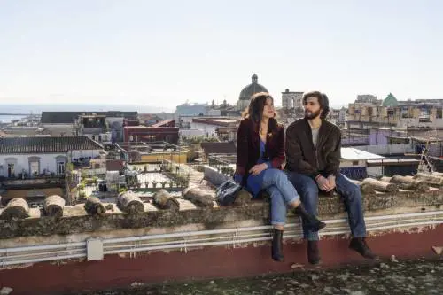 “Generazione 56K”, la serie sui sentimenti prima e dopo l'avvento di internet