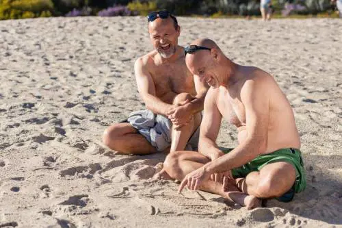 Abbronzatura estiva: i consigli per la pelle senior