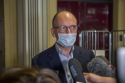 "Faccia presto". Letta sulle spine: trema per Conte