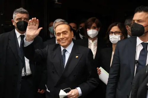 Zan, Berlusconi avverte: stop ai temi divisivi. Scontro Salvini-Letta