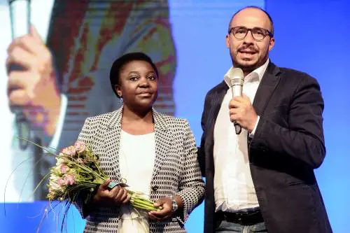 La Kyenge medico di base. Ma l'ordine: "È un'oculista"