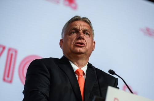 Ultimatum Ue a Orbán. "La legge calpesta i diritti"