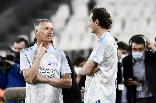 La nuova pace Italia-Francia cova la mina di Stellantis