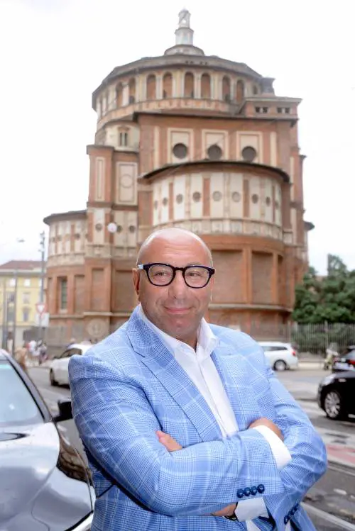 Bernardo lo tallona e Sala è nervoso