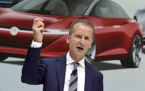 Volkswagen, gli operai sfiduciano Diess