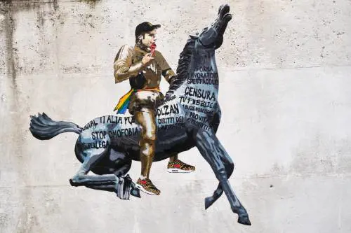 La "dittatura" dello spettacolo: così impone il politicamente corretto