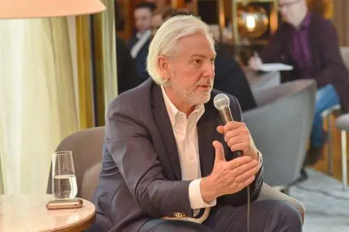 La svolta di Philip Morris: dal tabaccaio alla farmacia