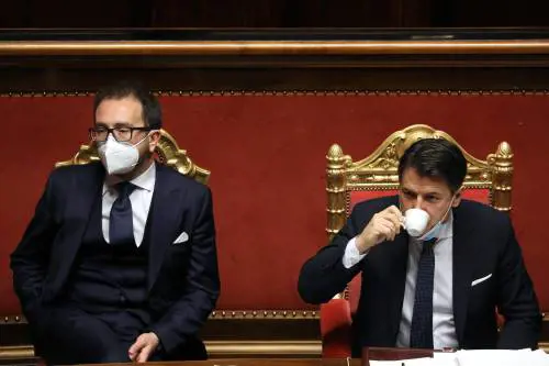 Barricati nel Palazzo