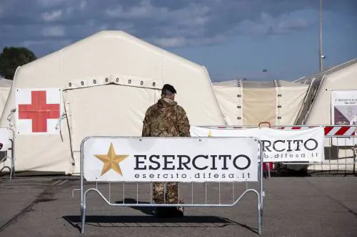 L'esercito peggio della scuola: immune solo uno su due