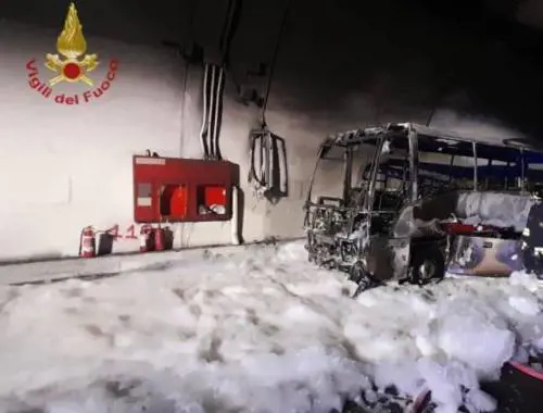 L'autista eroe: così ha salvato 25 bimbi dalle fiamme