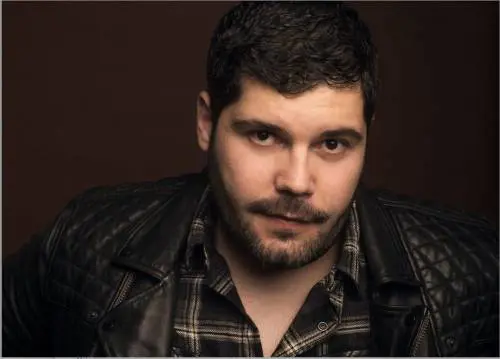 Da Genny Savastano allo Sciamano: Salvatore Esposito "cambia" vita