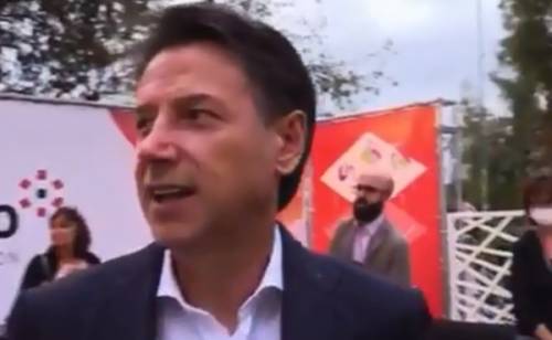 "Cosa ne pensa...?". E il gesto di Conte spiazza tutti