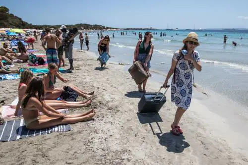 Fate attenzione al balzello sul volo delle vacanze: cosa può succedere