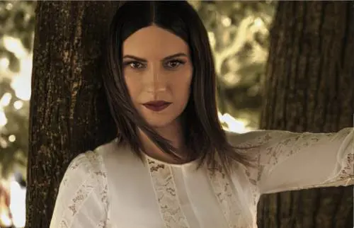 "Devolverò il cachet dei miei concerti". Il gesto di Laura Pausini per l'Emilia Romagna