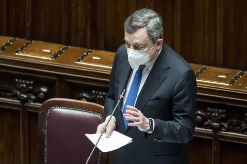 Prof, personale, alunni: sulla scuola "immune" la nuova sfida di Draghi