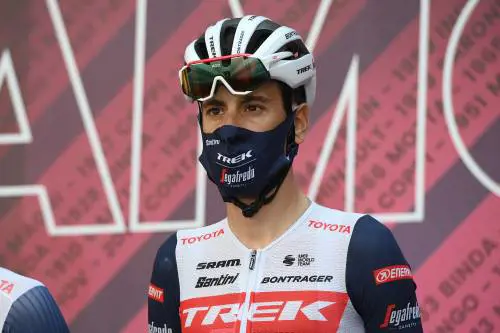La fuga per la vittoria di Nibali e gli azzurri agli "arresti domiciliari"