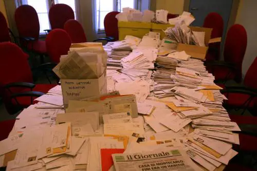 E ora in trincea: contro fake, falsi predicatori e maestri d'odio