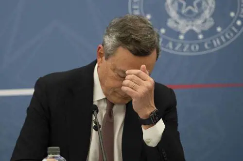 Draghi esasperato dalle beghe M5s impone l'agenda: subito la giustizia poi il dossier Covid