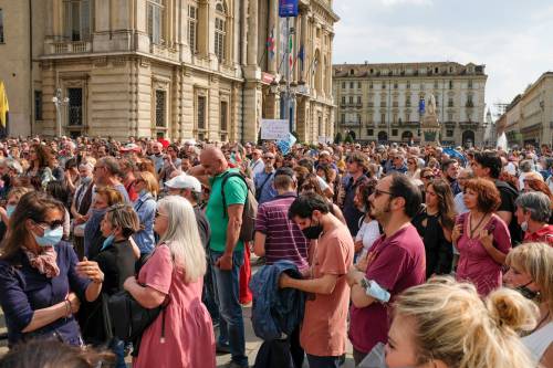 Il popolo "no-pass" scende in piazza: da Roma a Catania è il giorno dell'ira