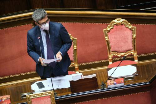 "È tra i più controllati..". Ora Orlando difende il reddito grillino