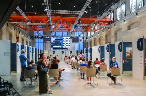 Covid, cosa accadrà in autunno? La "profezia" degli esperti
