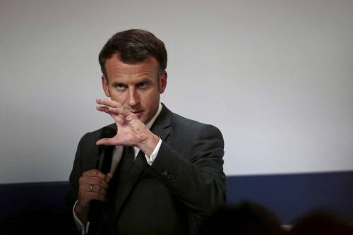 Il fallimento di Macron: tutti gli errori che hanno portato al crollo