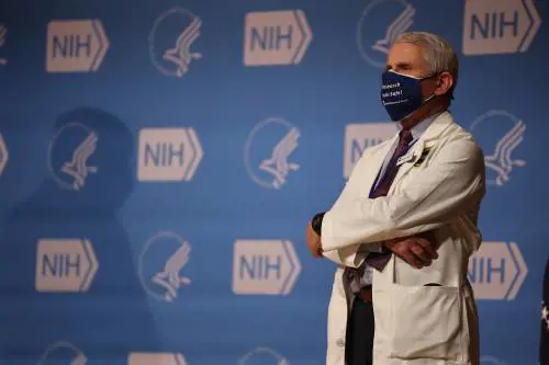 “Andiamo in direzione sbagliata”. Cosa sta succedendo in America col virus