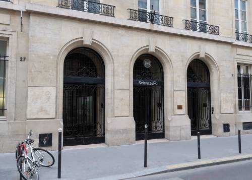 Gli scandali travolgono il tempio della sinistra francese