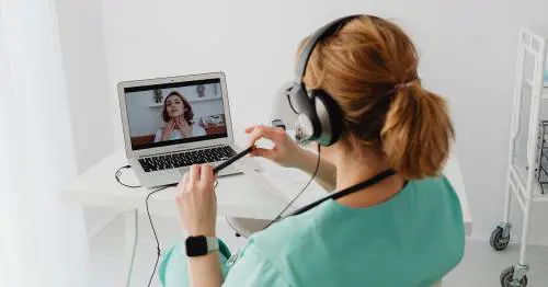 Telemedicina per gli over 60, perché è importante in pandemia