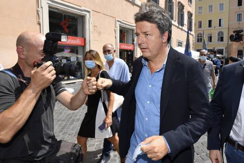 Renzi lancia un referendum per abolire i navigator. Salvini: il sussidio fu un errore