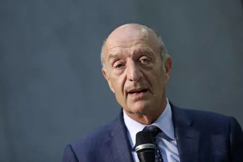 Iniezione doverosa. Scelta responsabile