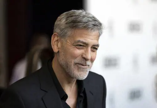 "Potrebbe non esserci a Venezia". Ecco cosa sta succedendo a George Clooney