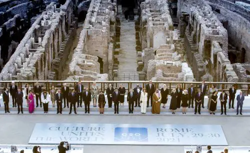 Quei giochi di potere che stuprano il Colosseo