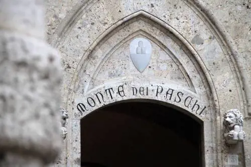 Anatomia di un disastro: così è affondato il Monte dei Paschi